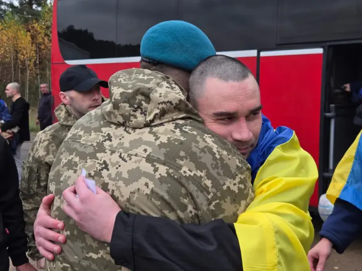 Україна і росія обмінялись полоненими: додому повернулось 270 захисників