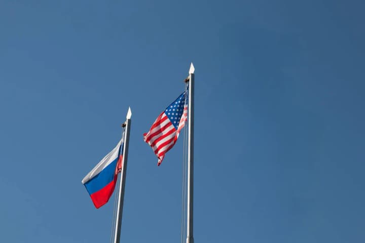 США і рф обговорюють угоди для американських нафтових гігантів у межах мирних переговорів - FT