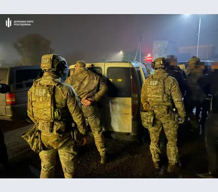 На Буковине задержали пятерых сотрудников ТЦК — их подозревают в похищении людей, пытках и взяточничестве