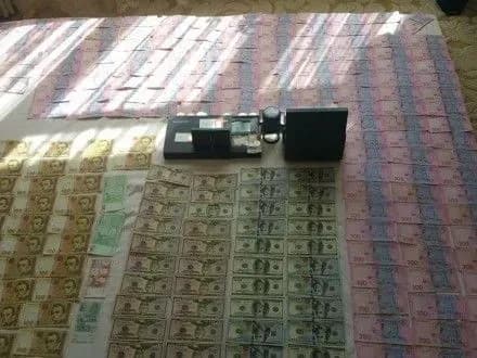 v-odesi-kerivnik-upravlinnya-oblasnoyi-dfs-ta-yiyi-spilniki-privlasnili-mayzhe-3-mln-grn-byudzhetnikh-koshtiv