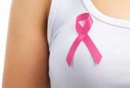 u-kiyevi-proveli-uspishnu-operatsiyu-z-vidalennya-pyati-metastaziv-raku-molochnoyi-zalozi