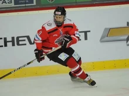 napadnik-dzheneralz-v-lyalka-pereyshov-do-skladu-khk-donbas