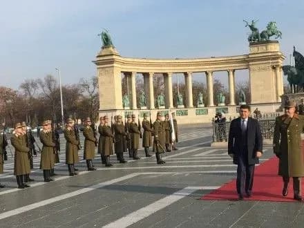 v-groysman-pribuv-z-vizitom-do-ugorschini