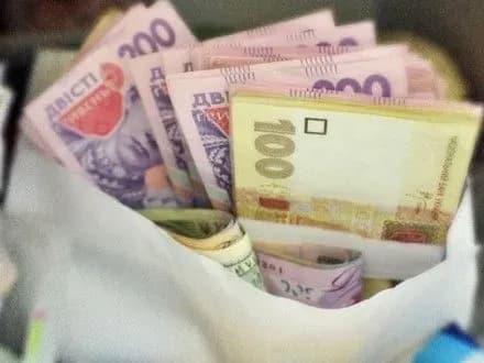 a-parubiy-peredav-byudzhet-2017-na-pidpis-prezidentu