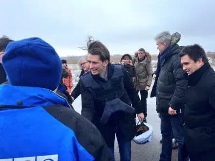 p-klimkin-i-s-kurts-pribuli-do-mariupolya