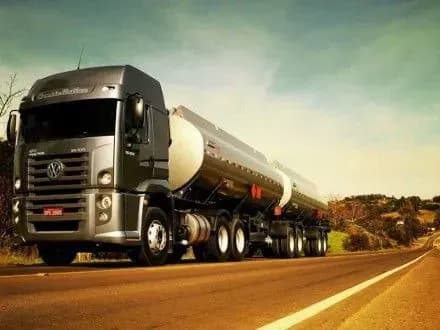 rada-adaptuvala-do-yevropeyskogo-zakonodavstvo-schodo-perevezennya-nebezpechnikh-vantazhiv