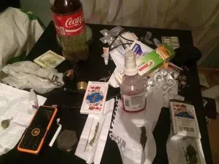 pratsivnikiv-prokuraturi-zaporizkoyi-oblasti-zatrimali-za-zbut-narkotikiv-yu-lutsenko