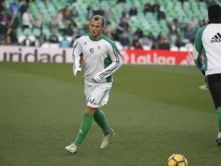 r-zozulya-povernuvsya-v-betis-i-propustit-drugu-chastinu-sezonu