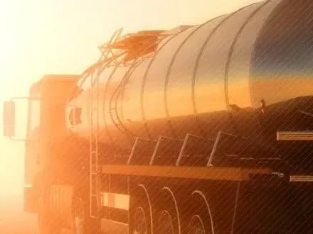 kompaniyi-grupi-brsm-zakupovuye-naybilshe-prisadok-ta-promizhnikh-komponentiv-naftoproduktiv