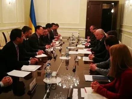 huawei-vidkriye-u-kiyevi-tsentr-dlya-stvorennya-4g-ta-5g-merezh