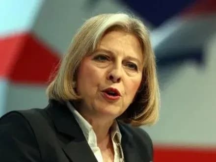 t-mey-rozkitikuvala-sprobi-uryadu-shotlandiyi-provesti-referendum