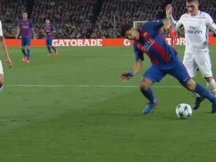 pszh-oprotestuvav-v-uyefa-suddivstvo-u-gri-z-barselonoyu