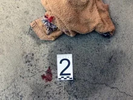 zhitel-odeschini-vistriliv-v-sebe-i-zarobiv-dvi-statti-kku