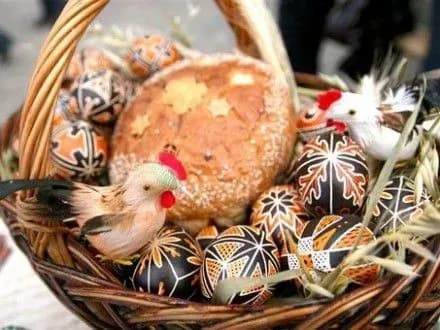 kropivnichani-zberut-velikodni-koshiki-dlya-onkokhvorikh-ditey