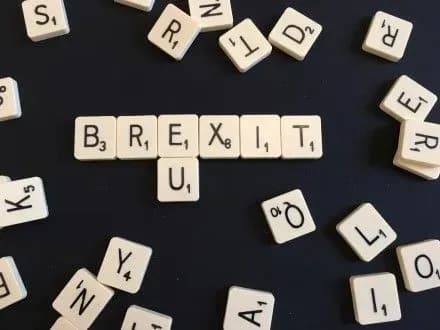 britaniya-podast-zayavku-v-yes-na-brexit-29-bereznya
