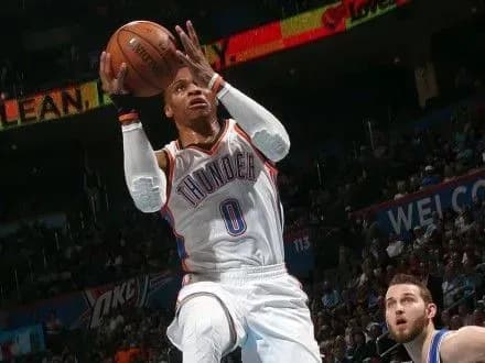 tripl-dabl-r-vestbruka-dopomig-oklakhomi-peremogti-filadelfiyu