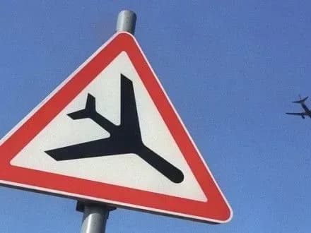 ukraeorukh-timchasovo-zakriv-nebo-v-radiusi-40-km-vid-mistsya-ns-na-skladi-boyepripasiv-na-kharkivschini-mininfrastrukturi-dopovneno