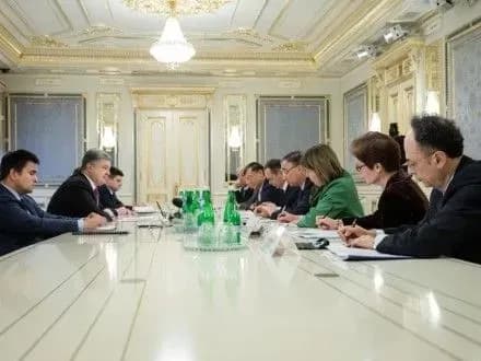 p-poroshenko-domovivsya-iz-poslami-g7-ta-yes-pro-prodovzhennya-tisku-na-vladu-rf