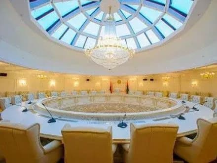 storoni-u-minsku-domovilisya-pro-pripinennya-vognyu-na-donbasi-z-1-kvitnya