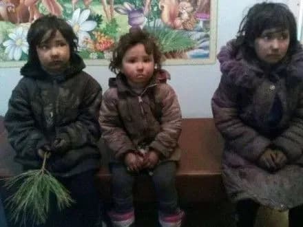 zhinku-z-troma-ditmi-zatrimali-na-smittezvalischi-kramatorska