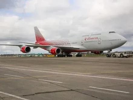 u-rosiyi-pasazhir-pogrozhuvav-pidirvati-litak