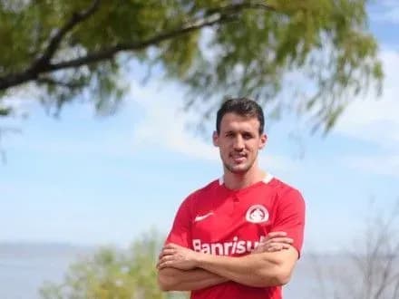 d-silva-prodovzhit-karyeru-v-brazilskomu-internasyonali