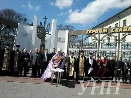 spilniy-moleben-za-mir-vidbuvsya-v-khmelnitskomu