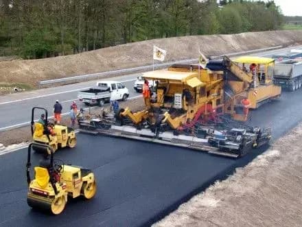 schonaymenshe-60-rokiv-neobkhidno-dlya-onovlennya-dorig-v-ukrayini-ekspert