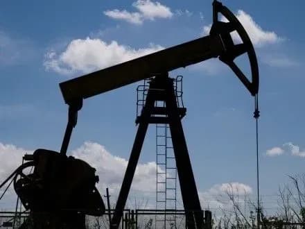 brent-torguyetsya-na-rivni-52-25-dol-za-barel