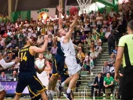 budivelnik-stav-desyatikratnim-chempionom-ukrayini-z-basketbolu