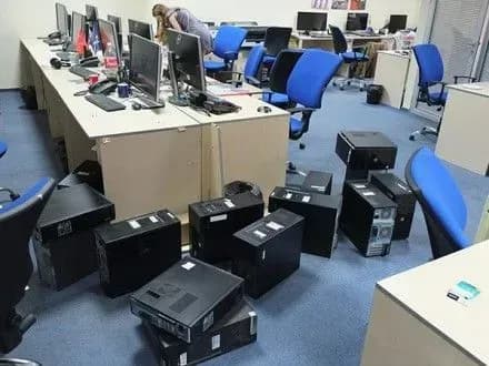 zamist-stvorennya-sistemi-e-deklaruvannya-firma-vivela-groshi-za-kordon-prokuratura