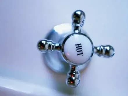 u-lvovi-obmezhili-podachu-garyachoyi-vodi