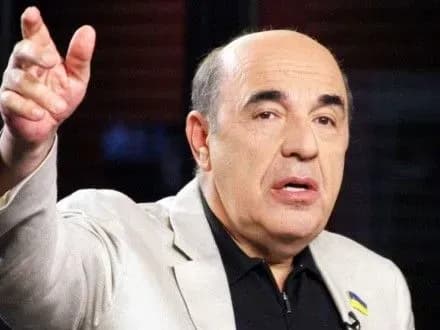 schorichno-v-rf-yizdyat-ponad-2-mln-ukrayintsiv-komu-mi-robimo-girshe-v-rabinovich-pro-vizi-z-rosiyeyu