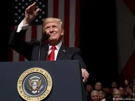 d-tramp-skasuvav-chastinu-ugod-z-kuboyu