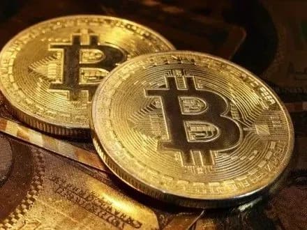 tsifrovu-derzhinformatsiyu-perevedut-na-blokcheyn-platformu