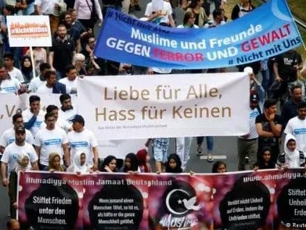 u-kelni-musulmani-proveli-marsh-proti-teroru