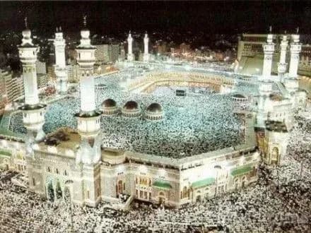 saudivski-siloviki-zapobigli-teraktu-v-naybilshiy-v-sviti-mecheti