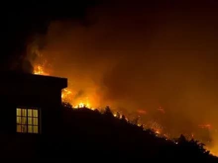 bilshe-dvokh-tisyach-osib-evakuyuvali-cherez-pozhezhu-v-ispaniyi