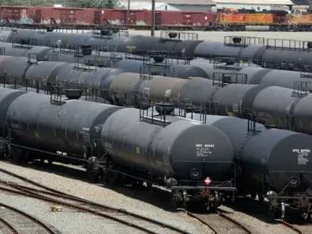 okko-namagayetsya-zavischiti-tsini-na-palivo-dlya-ukrzaliznitsi