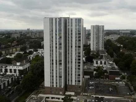 perevirku-na-pozhezhnu-bezpeku-ne-proyshli-60-budinkiv-u-britaniyi