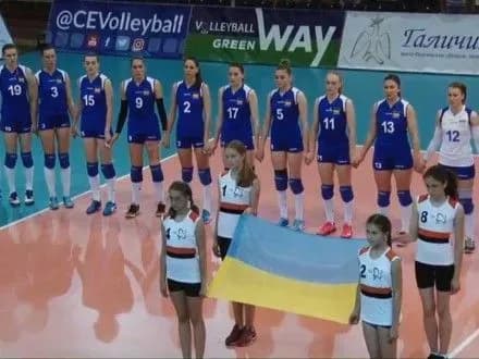 voleybolna-zbirna-ukrayini-obigrala-ispaniyu-u-pershomu-pivfinali-yevroligi