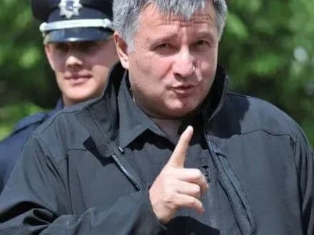 avakov-zayaviv-scho-tsogo-roku-bilshe-rozkritikh-zlochiniv