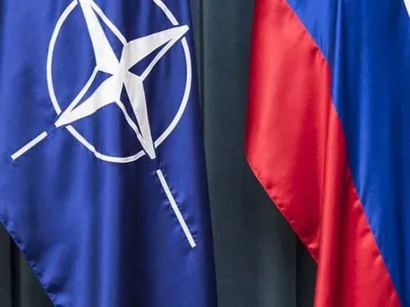 nato-zvinuvatit-rosiyu-u-brekhni-cherez-navchannya-zakhid-2017