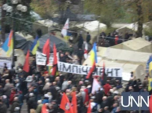 pid-radoyu-spokiyna-situatsiya-zibralosya-kilka-soten-lyudey