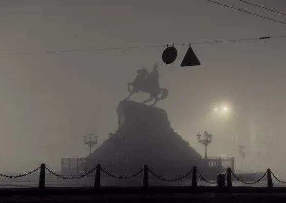 sogodni-v-stolitsi-khmarno-ta-sukho