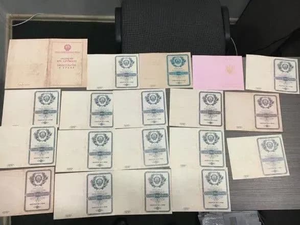 sbu-likviduvala-na-zakhodi-ukrayini-tsentri-z-oformlennya-podviynogo-gromadyanstva