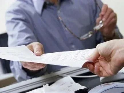 kabmin-pogodiv-prostishiy-mekhanizm-oformlennya-na-robotu-inozemtsiv