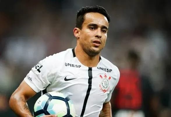 eks-futbolist-shakhtarya-zhadson-stav-dvokratnim-chempionom-braziliyi