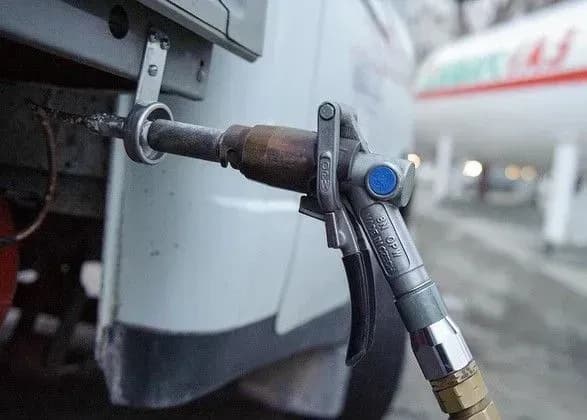 sbu-rozkrila-milyardnu-skhemu-ukhilennya-vid-podatkiv-na-rinku-avtogazu-1