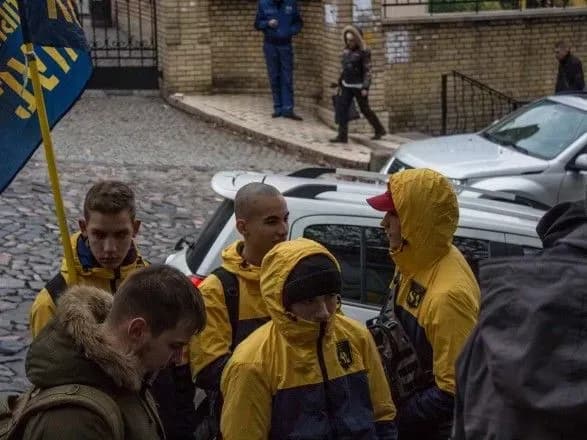 nardepa-a-biletskogo-zaklikali-ne-vikoristovuvati-pidlitkiv-u-radikalnikh-aktsiyakh-ta-pogromakh